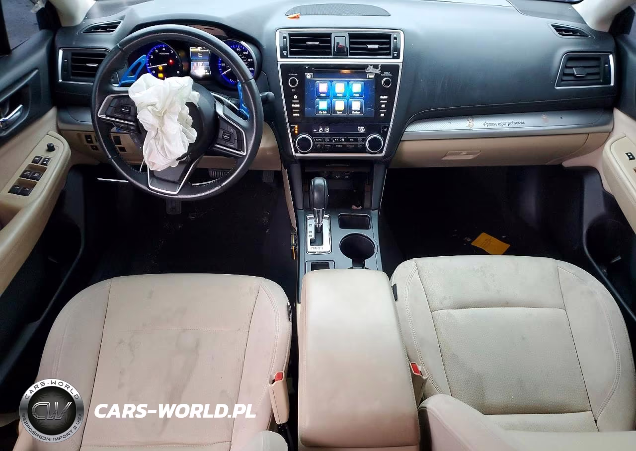 2018 Subaru Legacy 2.5I Premium VIN:4S3BNAC65J3006781 - 8