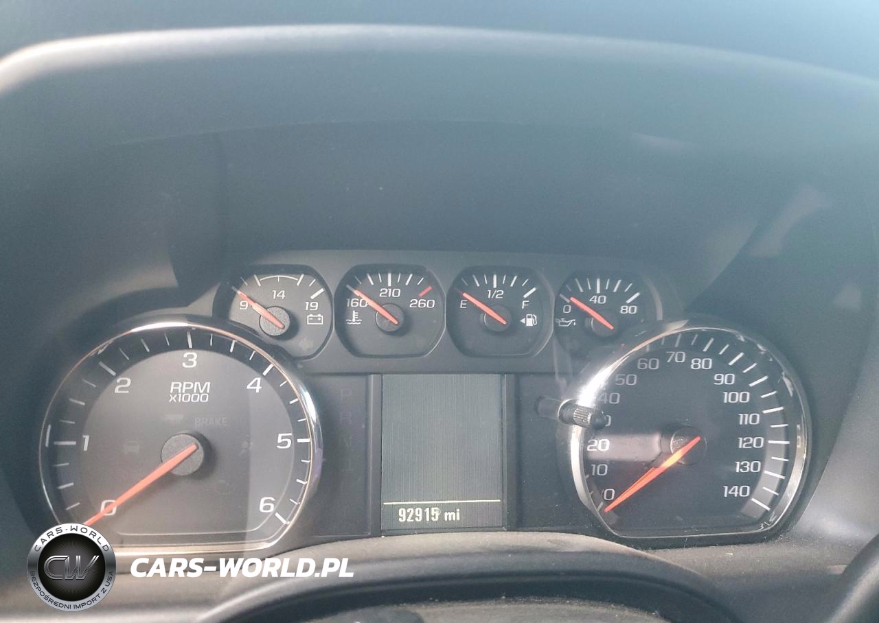 2018 Chevrolet Silverado K1500 VIN:1GCUKNEC7JF208824 - 9