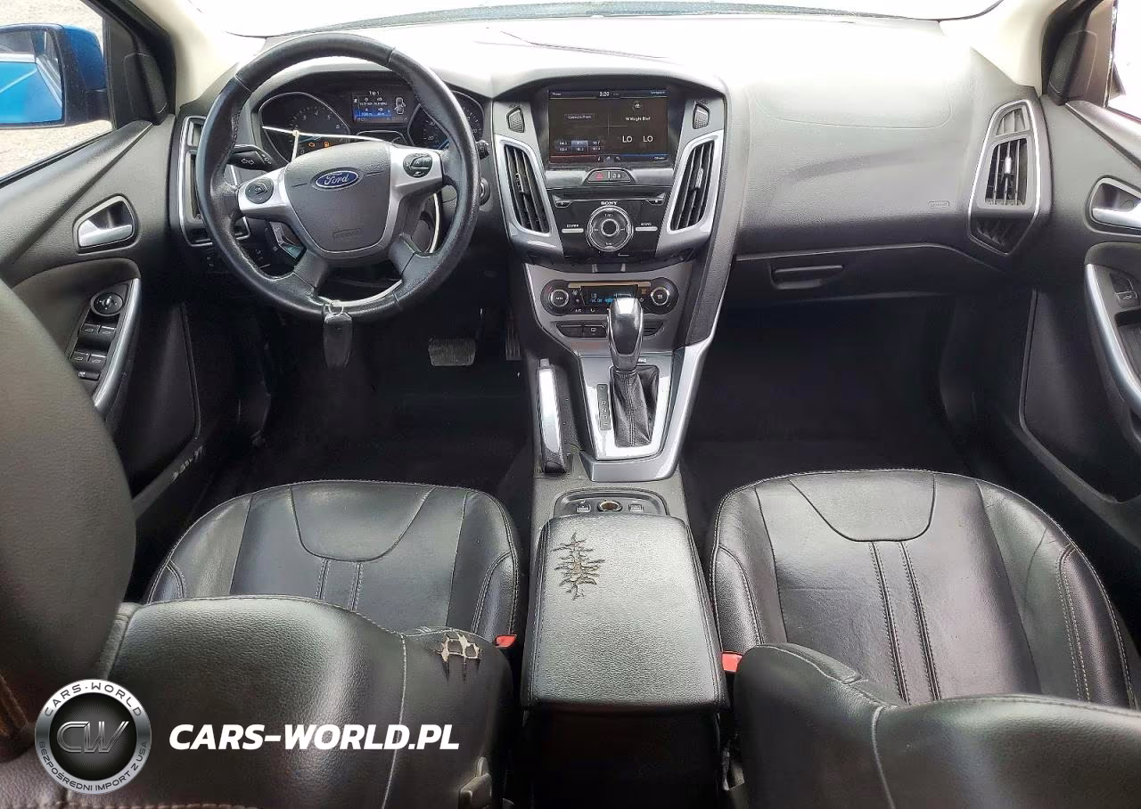 2014 Ford Focus Titanium VIN:1FADP3N22EL109161 - 8