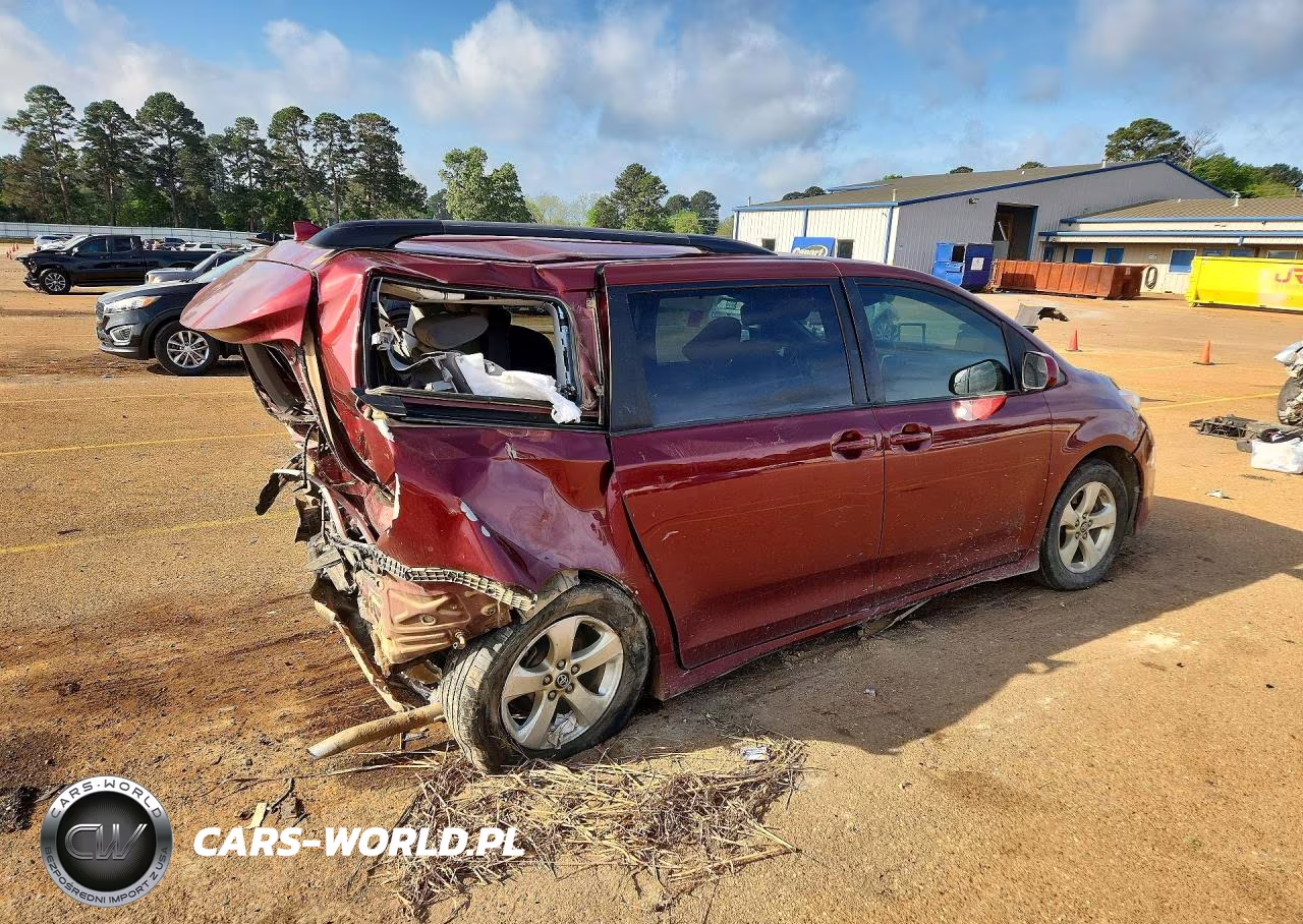 2019 Toyt Sienna VIN:5TDKZ3DC2KS003115 - 3