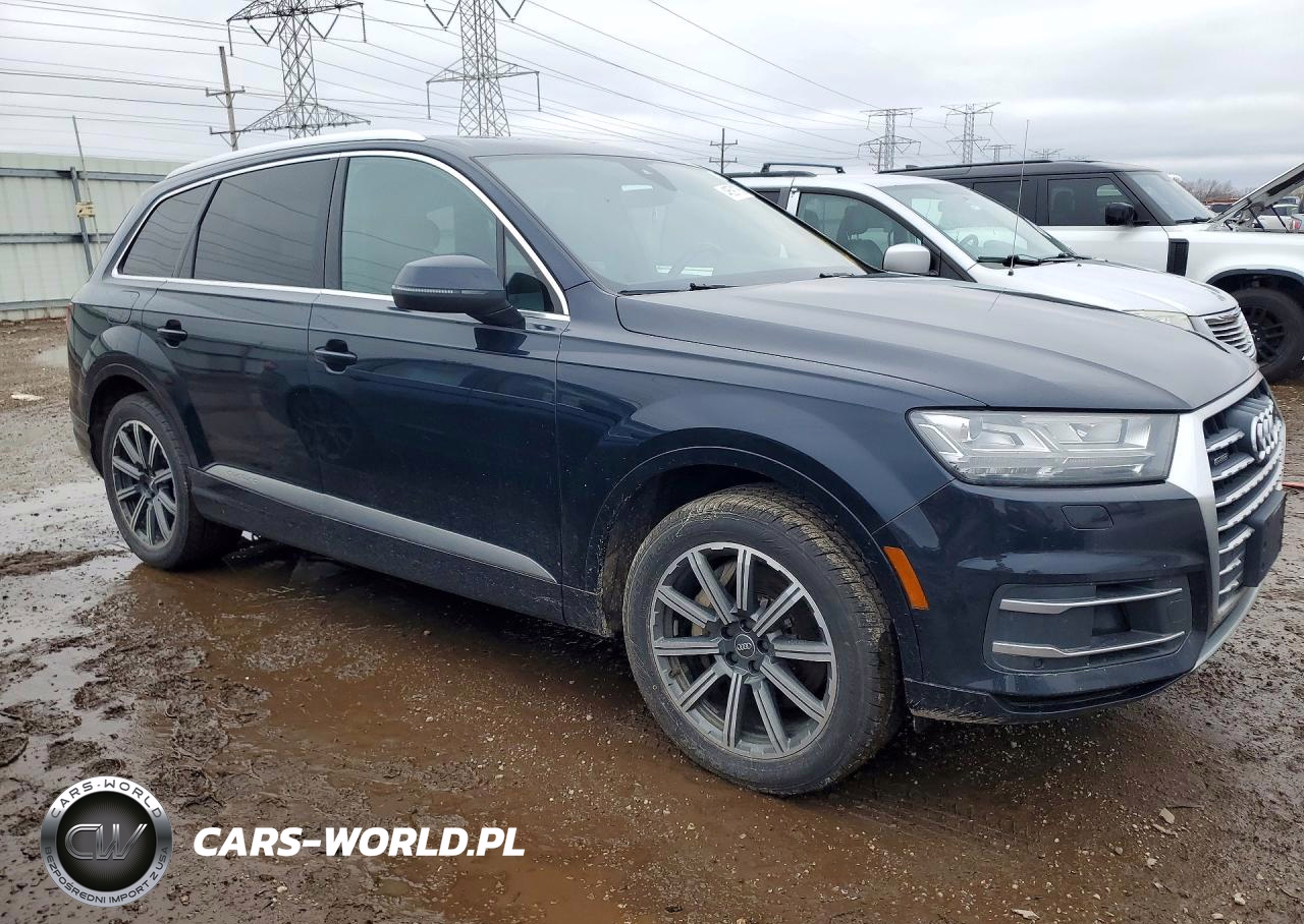 2017 Audi Q7 Premium Plus VIN:WA1LAAF78HD025022 - 4