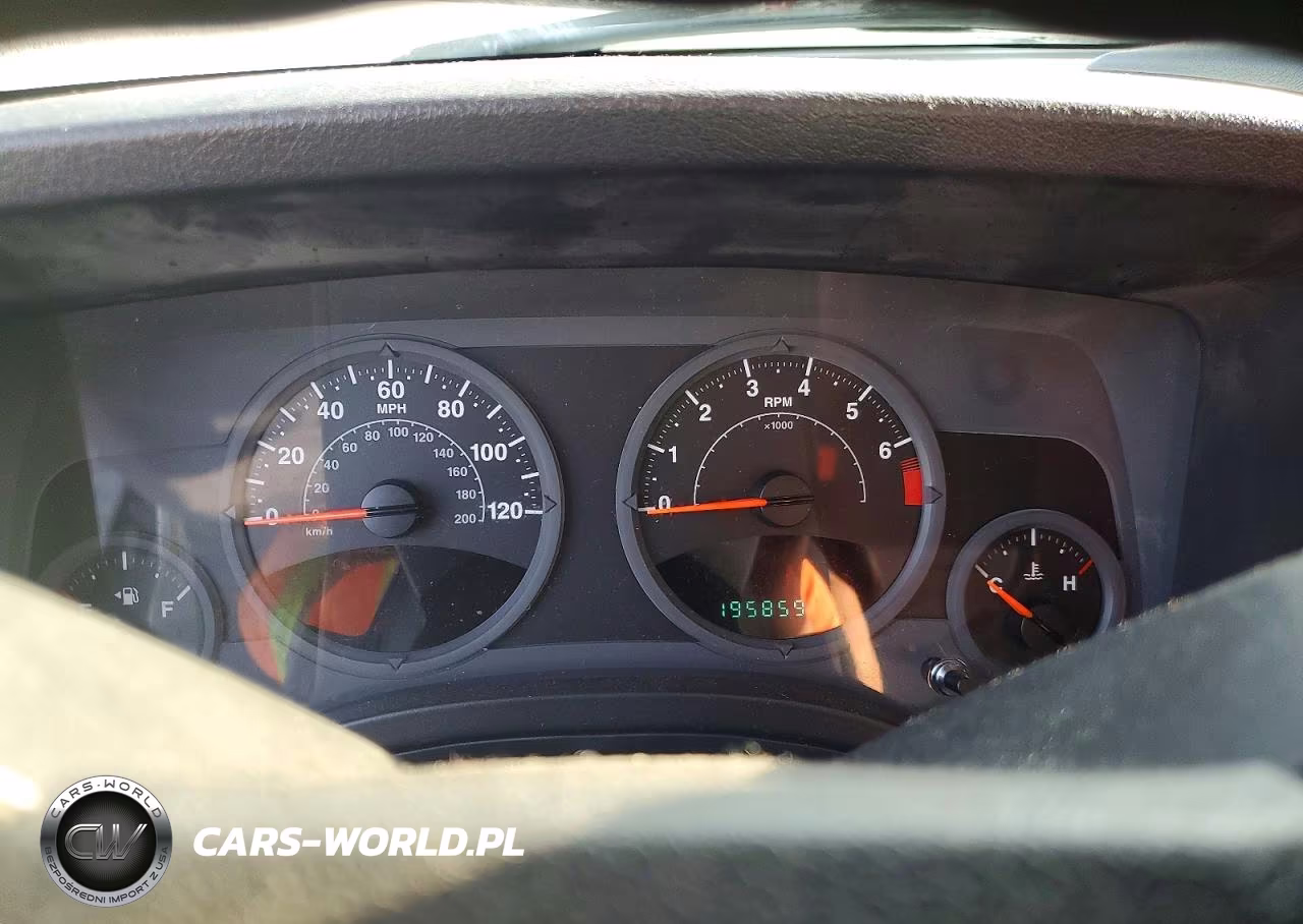 2007 Jeep Patriot Sport VIN:1J8FT28W27D342826 - 9