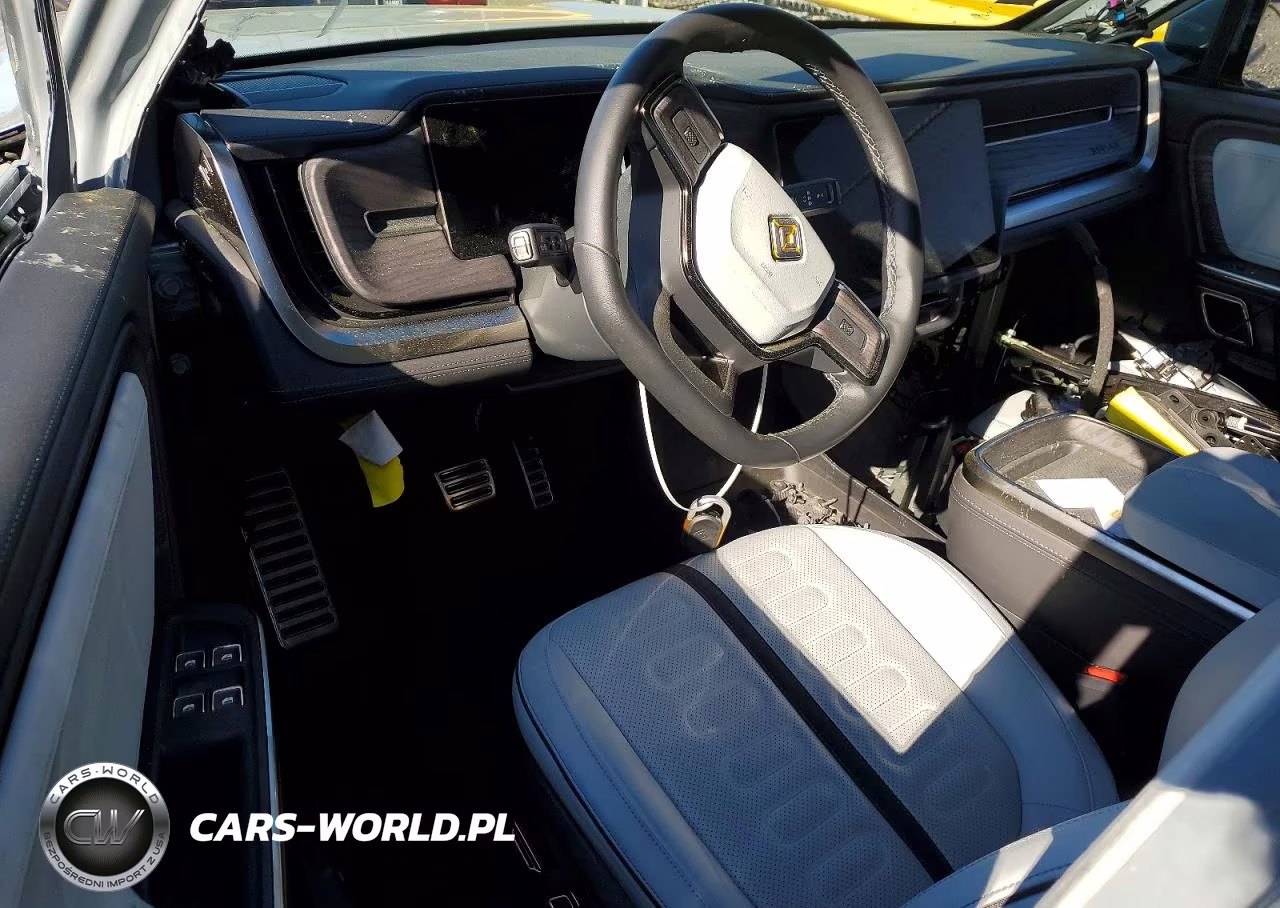 2023 Rivian R1S Adventure VIN:7PDSGABA2PN025441 - 8
