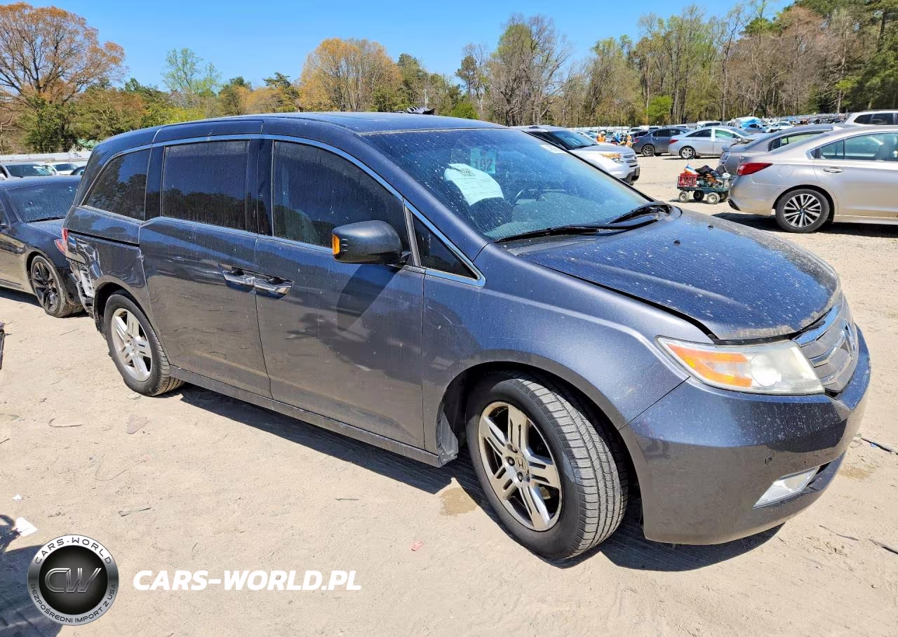 2012 Honda Odyssey Touring VIN:5FNRL5H91CB015384 - 4