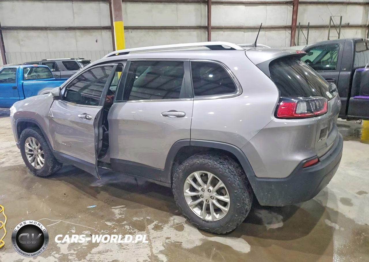 2019 Jeep Cherokee Latitude VIN:1C4PJMCB5KD103006 - 2