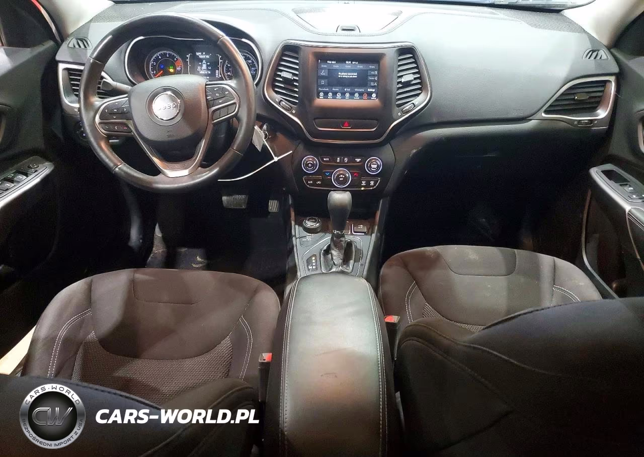 2019 Jeep Cherokee Latitude VIN:1C4PJMCB5KD103006 - 8