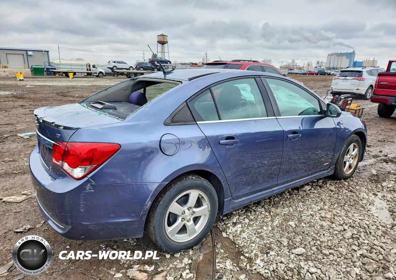 2014 Chevrolet Cruze Lt VIN:1G1PC5SB6E7210370 - 3