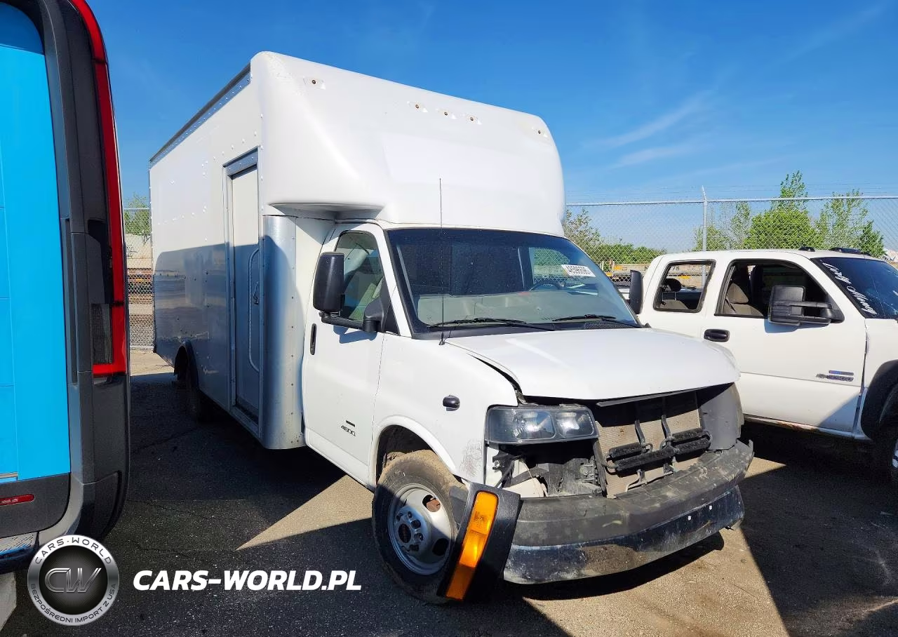 2019 GMC Savana Delivery Truck VIN:7GZ67VCG4KN011863 - 4