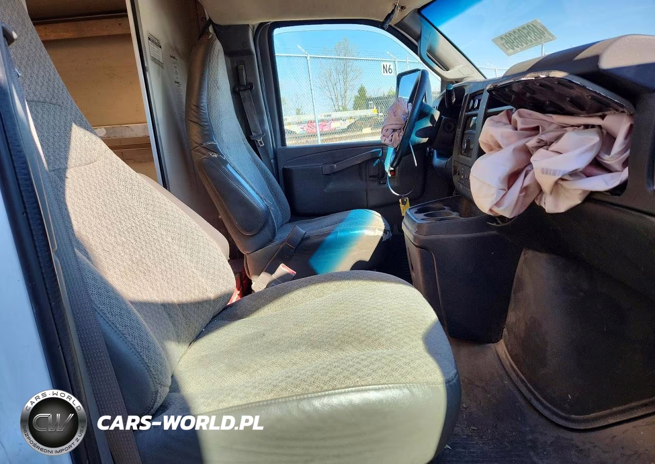 2019 GMC Savana Delivery Truck VIN:7GZ67VCG4KN011863 - 7