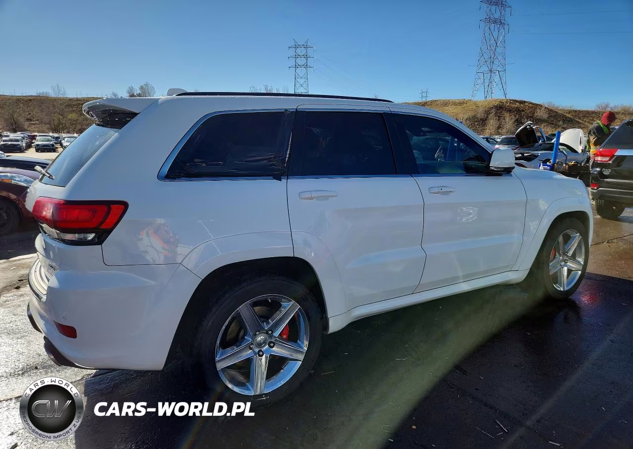 2015 Jeep Grand Cherokee Srt-8 VIN:1C4RJFDJ1FC150992 - 3