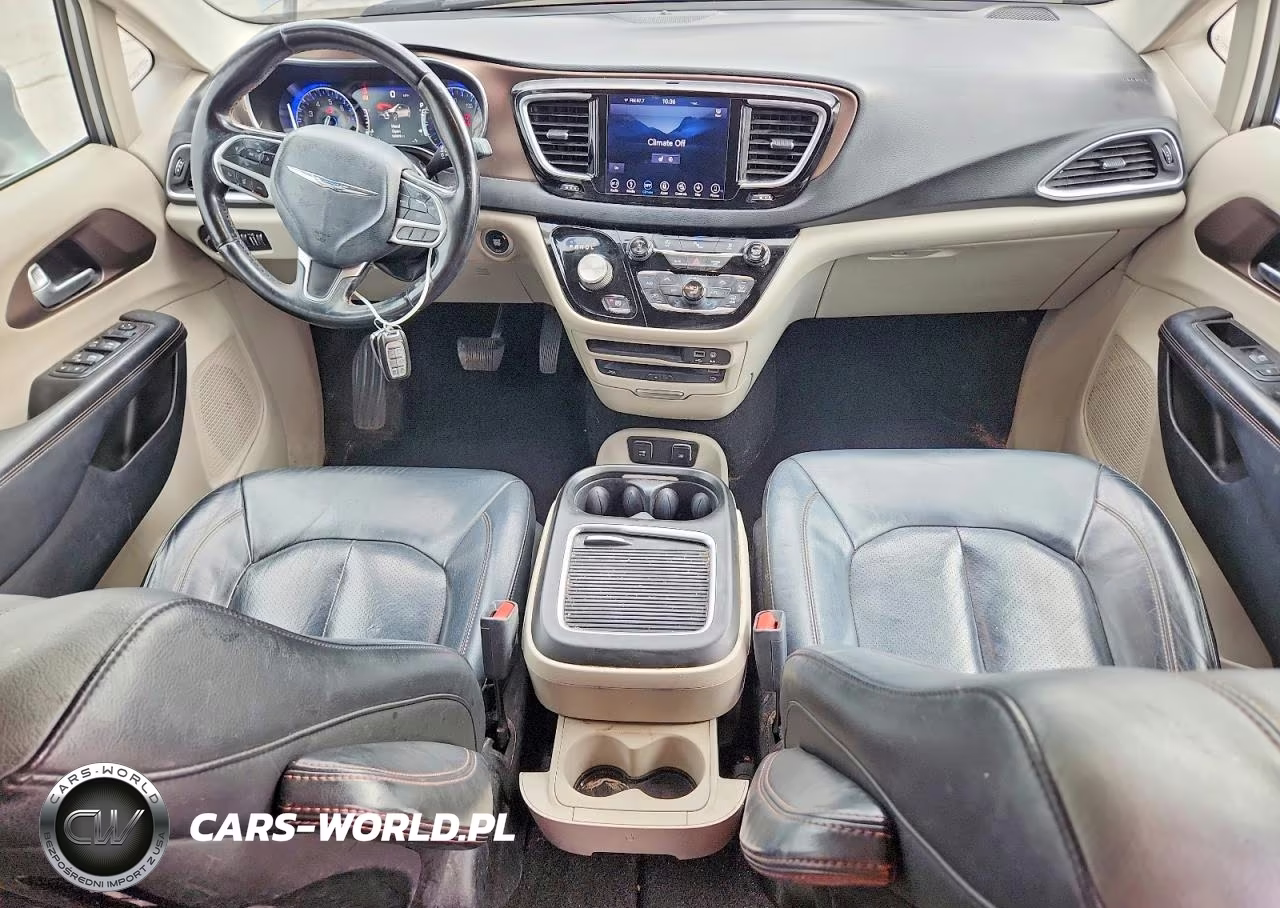 2018 Chrysler Pacifica Touring L Plus VIN:2C4RC1EG0JR330299 - 8