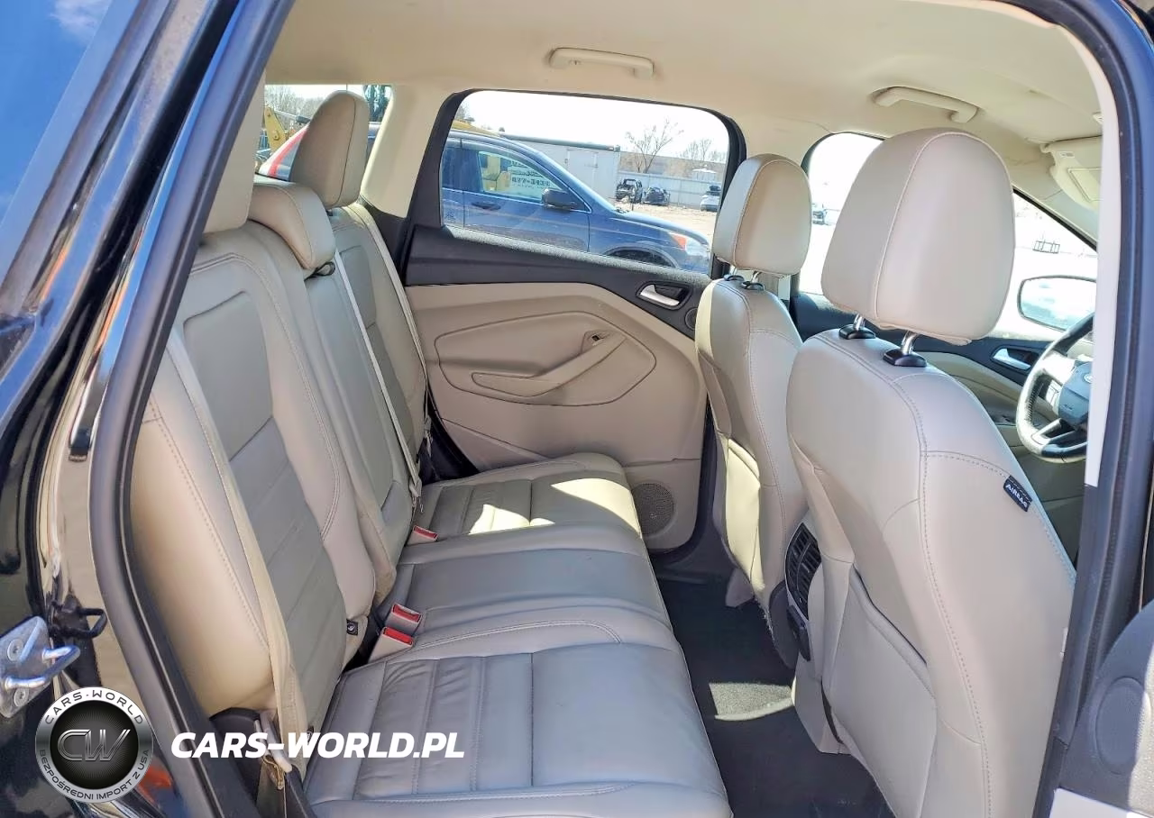 2017 Ford Escape Titanium VIN:1FMCU9J9XHUA61570 - 11