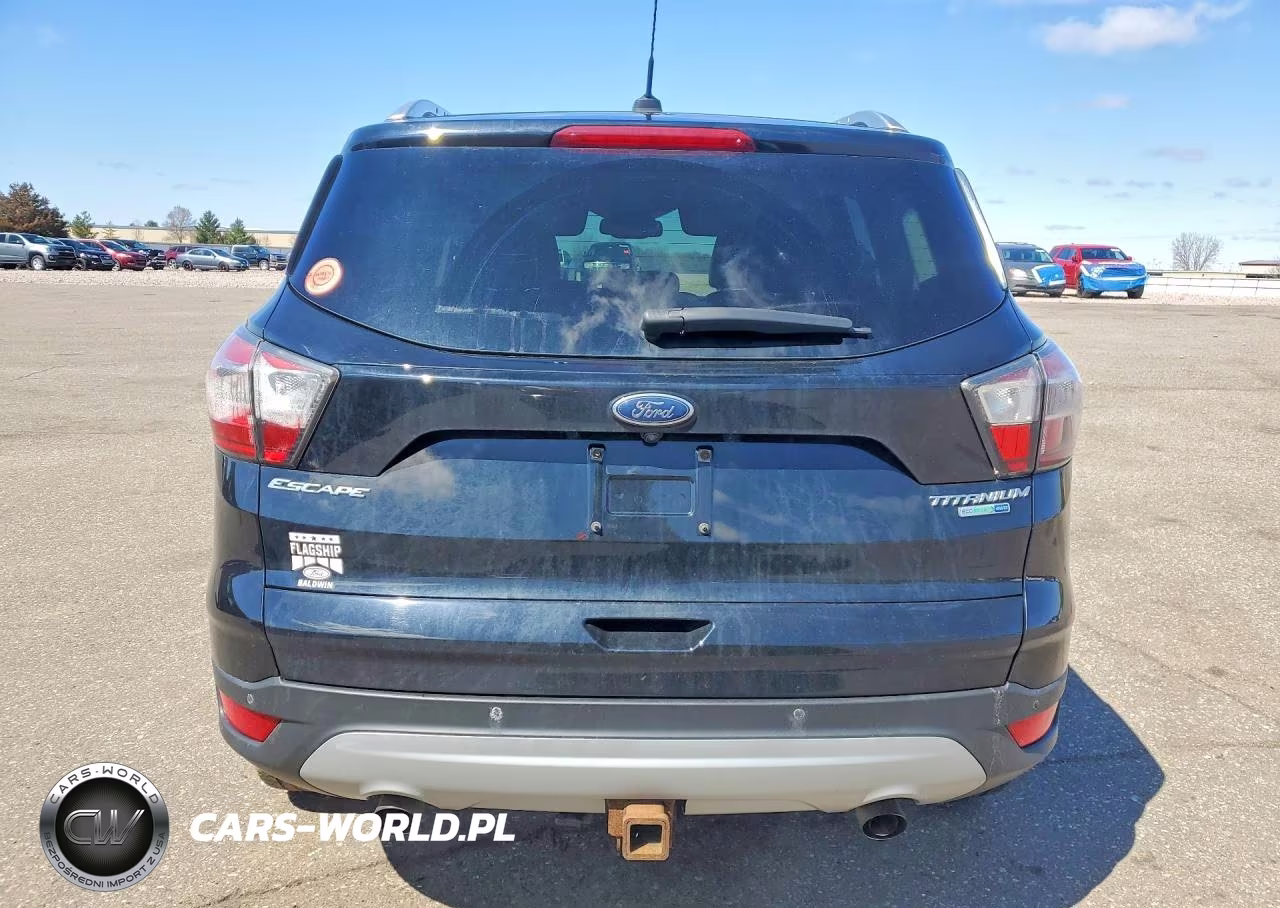 2017 Ford Escape Titanium VIN:1FMCU9J9XHUA61570 - 6