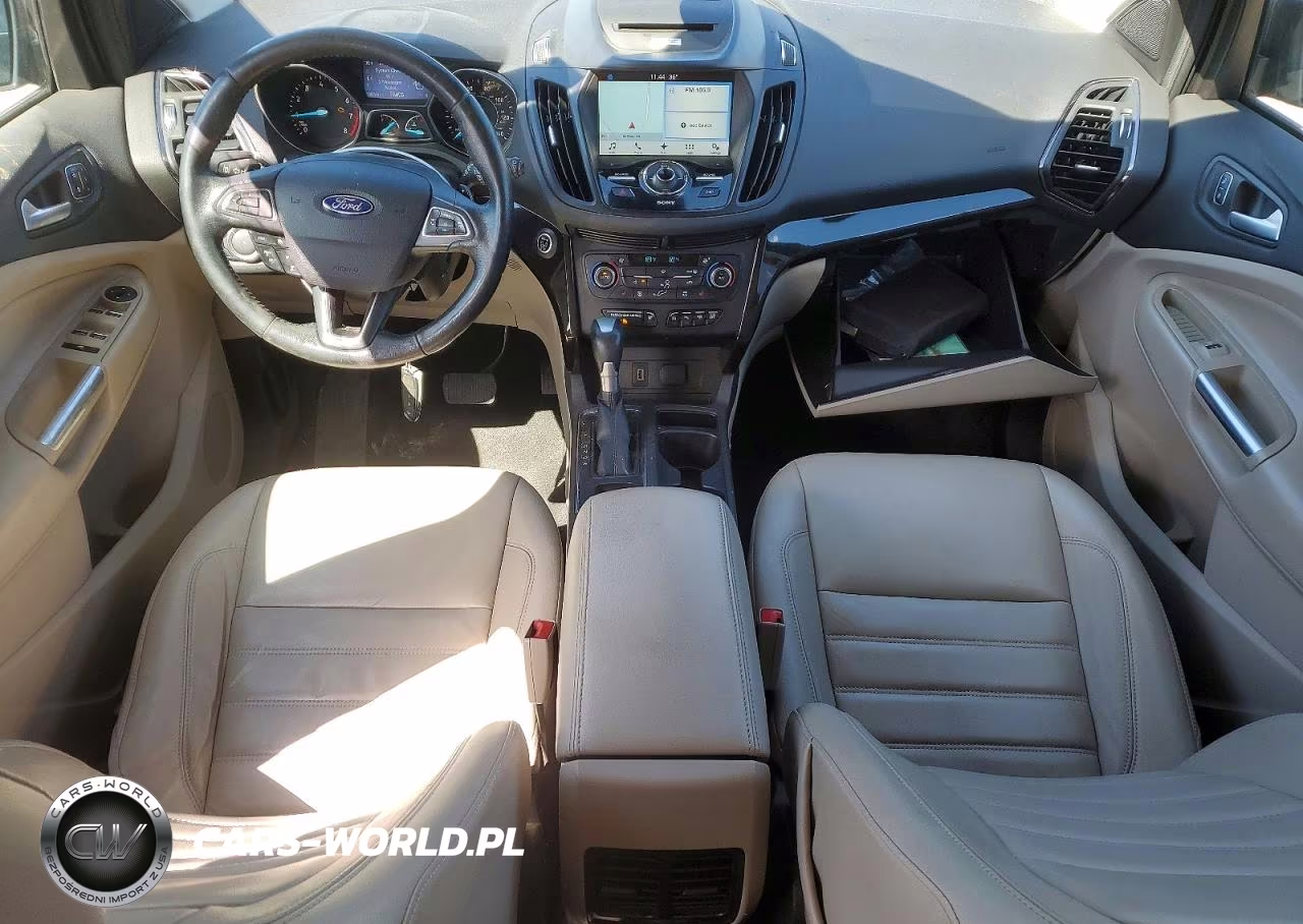 2017 Ford Escape Titanium VIN:1FMCU9J9XHUA61570 - 8