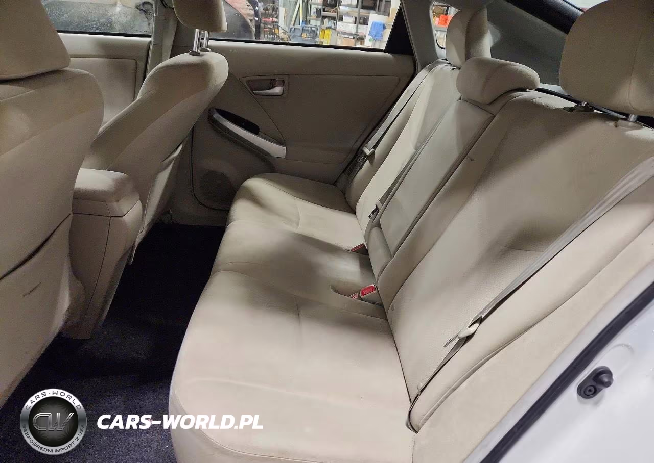 2015 Toyota Prius One VIN:JTDKN3DU3F1989505 - 10