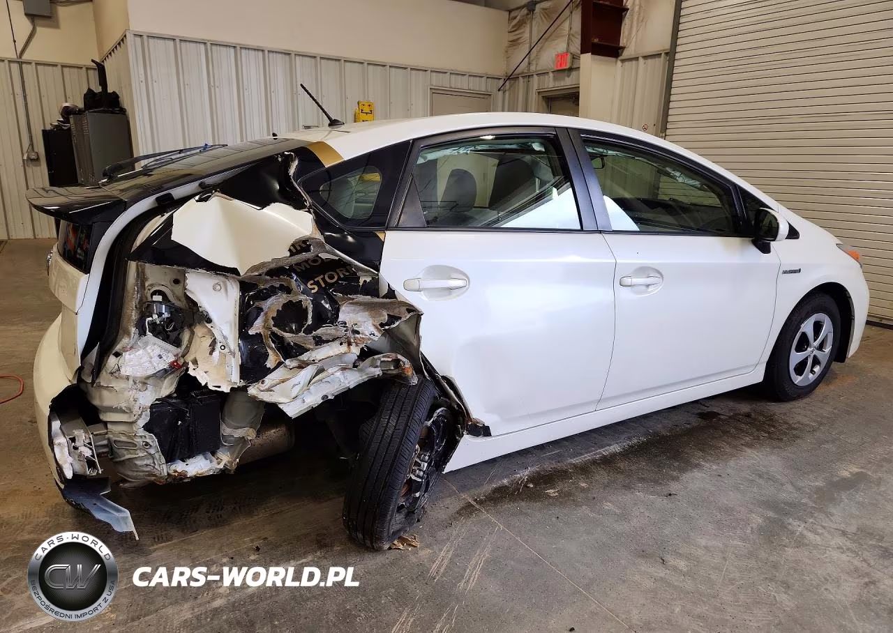 2015 Toyota Prius One VIN:JTDKN3DU3F1989505 - 3