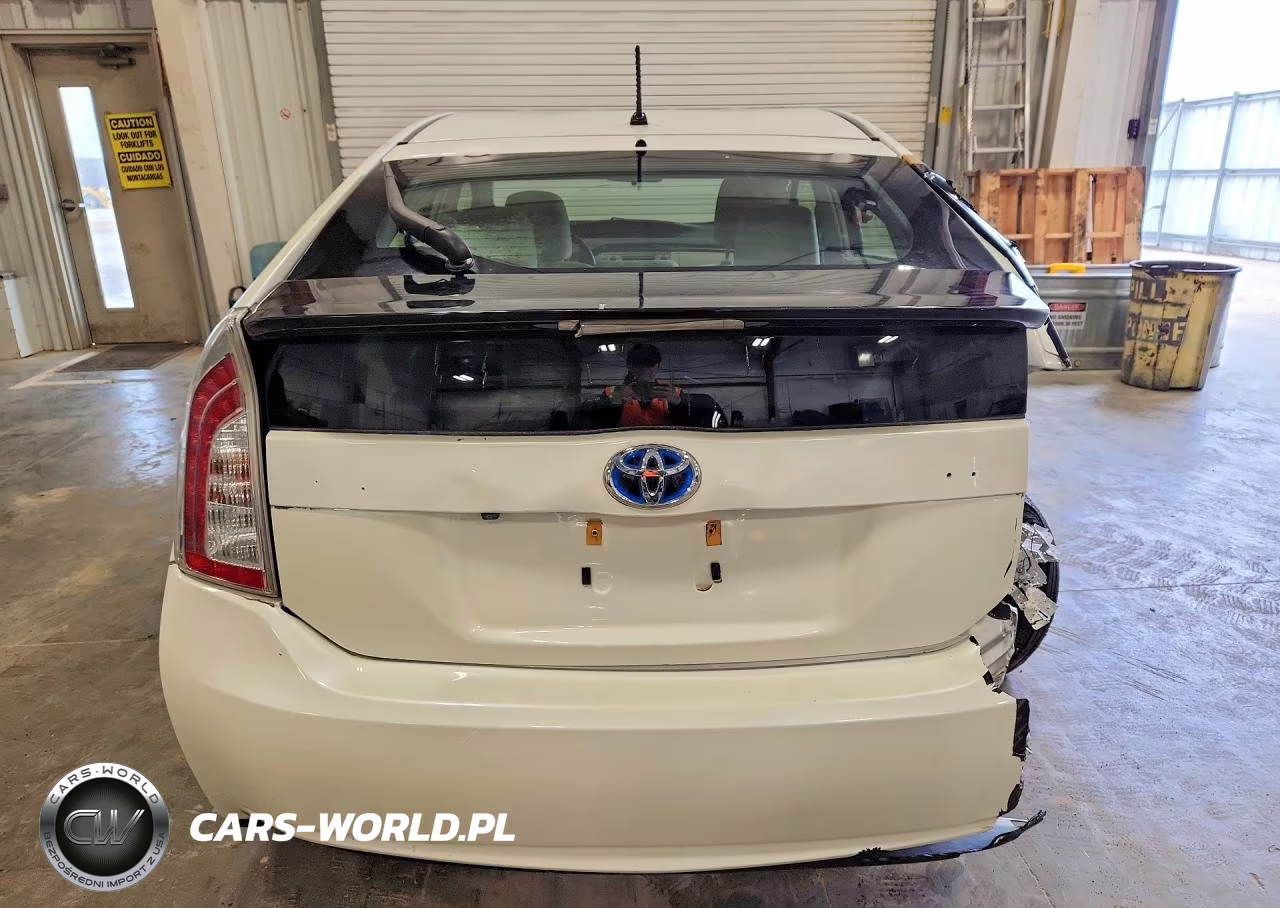 2015 Toyota Prius One VIN:JTDKN3DU3F1989505 - 6