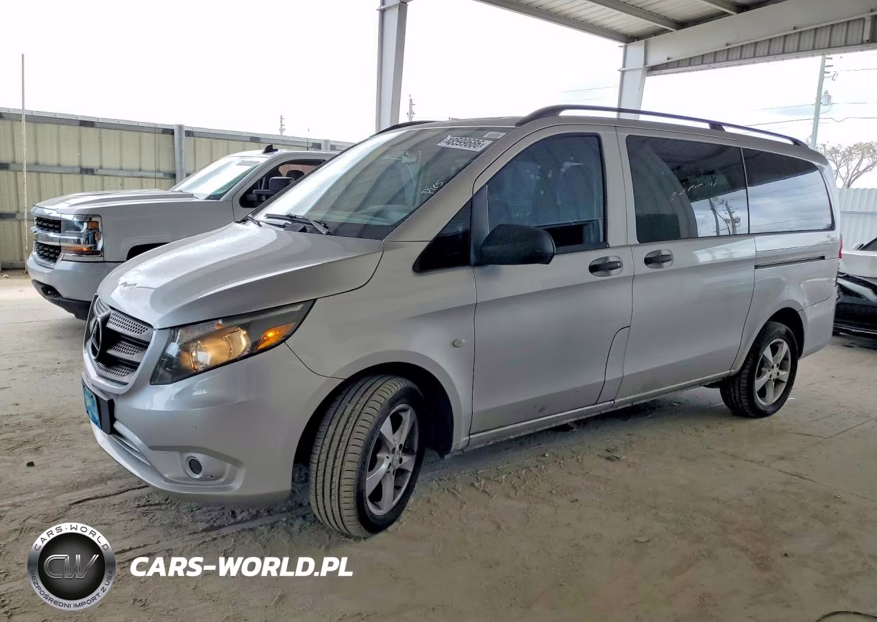 2016 Mercedes-Benz Metris