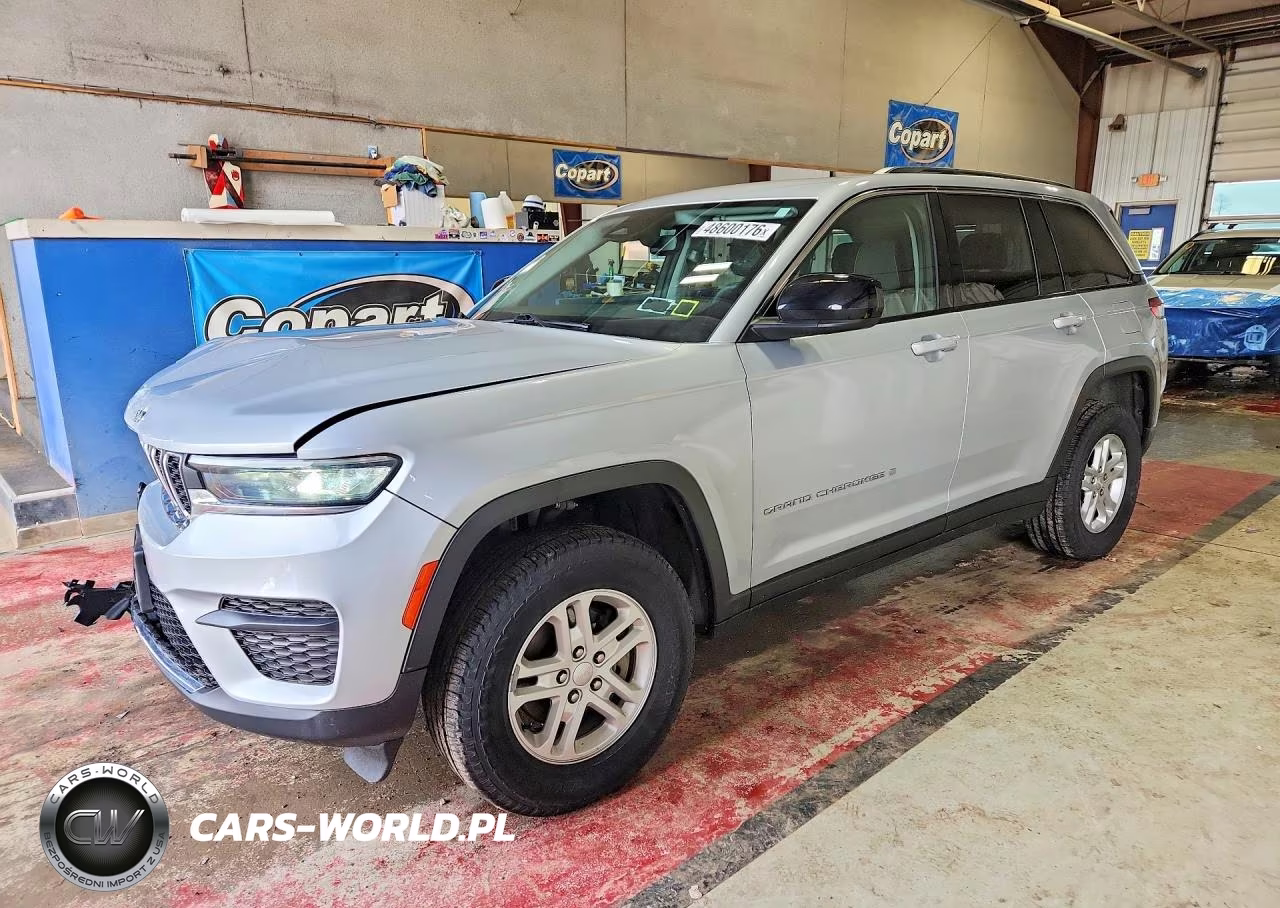 2023 Jeep Grand Cherokee Laredo