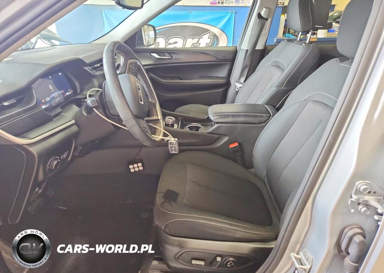 2023 Jeep Grand Cherokee Laredo VIN:1C4RJHAG6P8851021 - 7