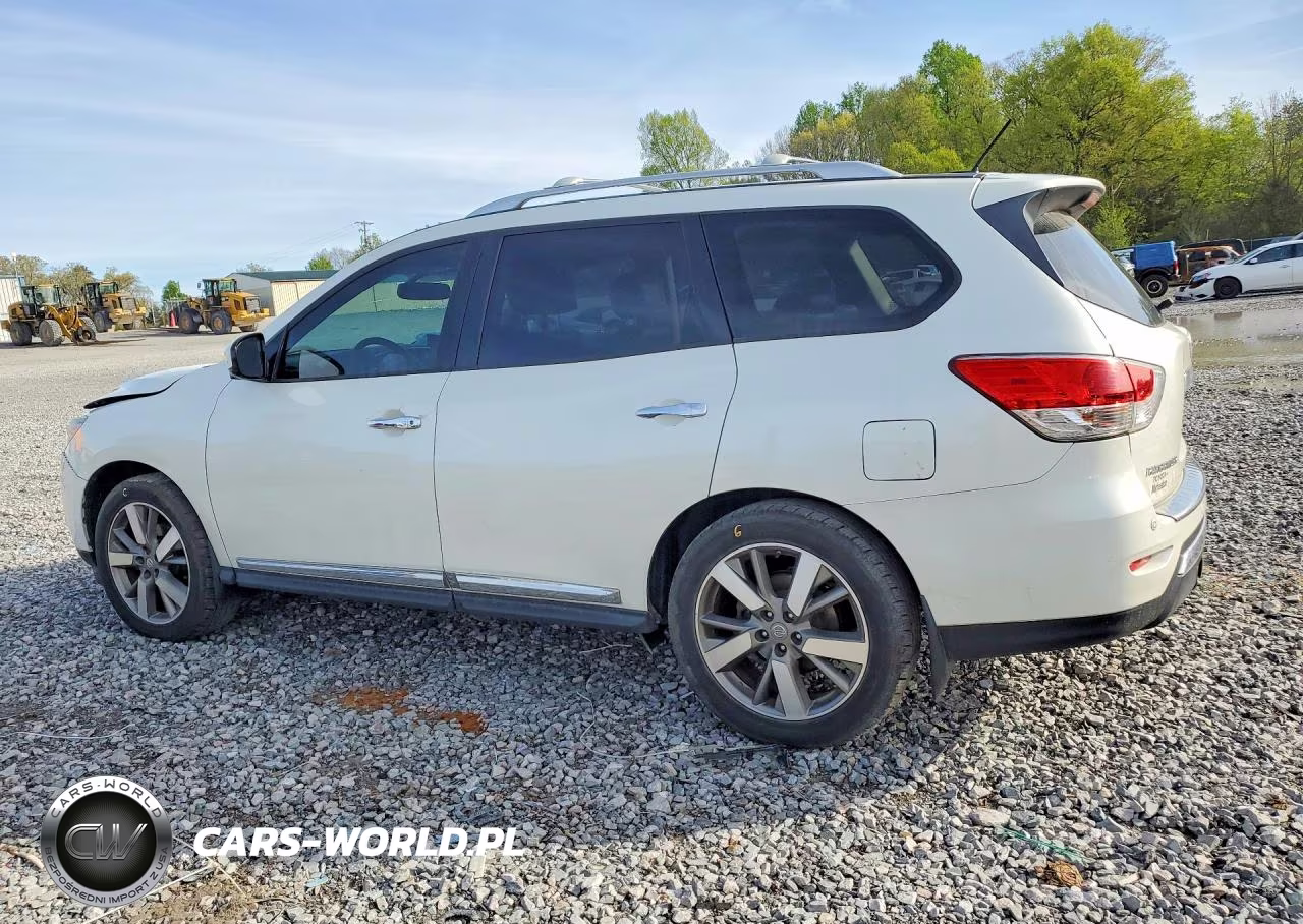 2015 Nissan Pathfinder S VIN:5N1AR2MM2FC643357 - 2