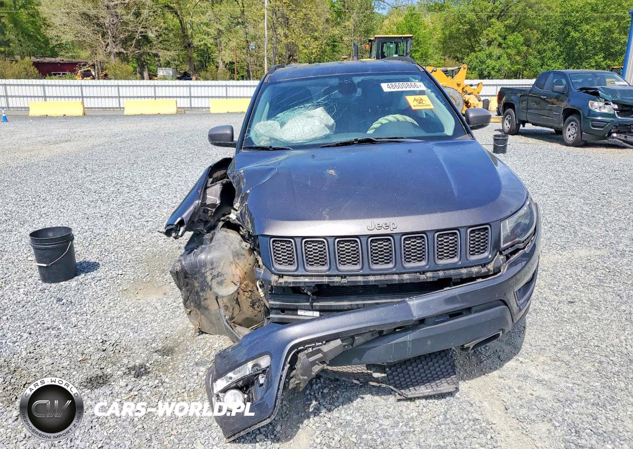 2019 Jeep Compass Trailhawk VIN:3C4NJDDB5KT627546 - 5