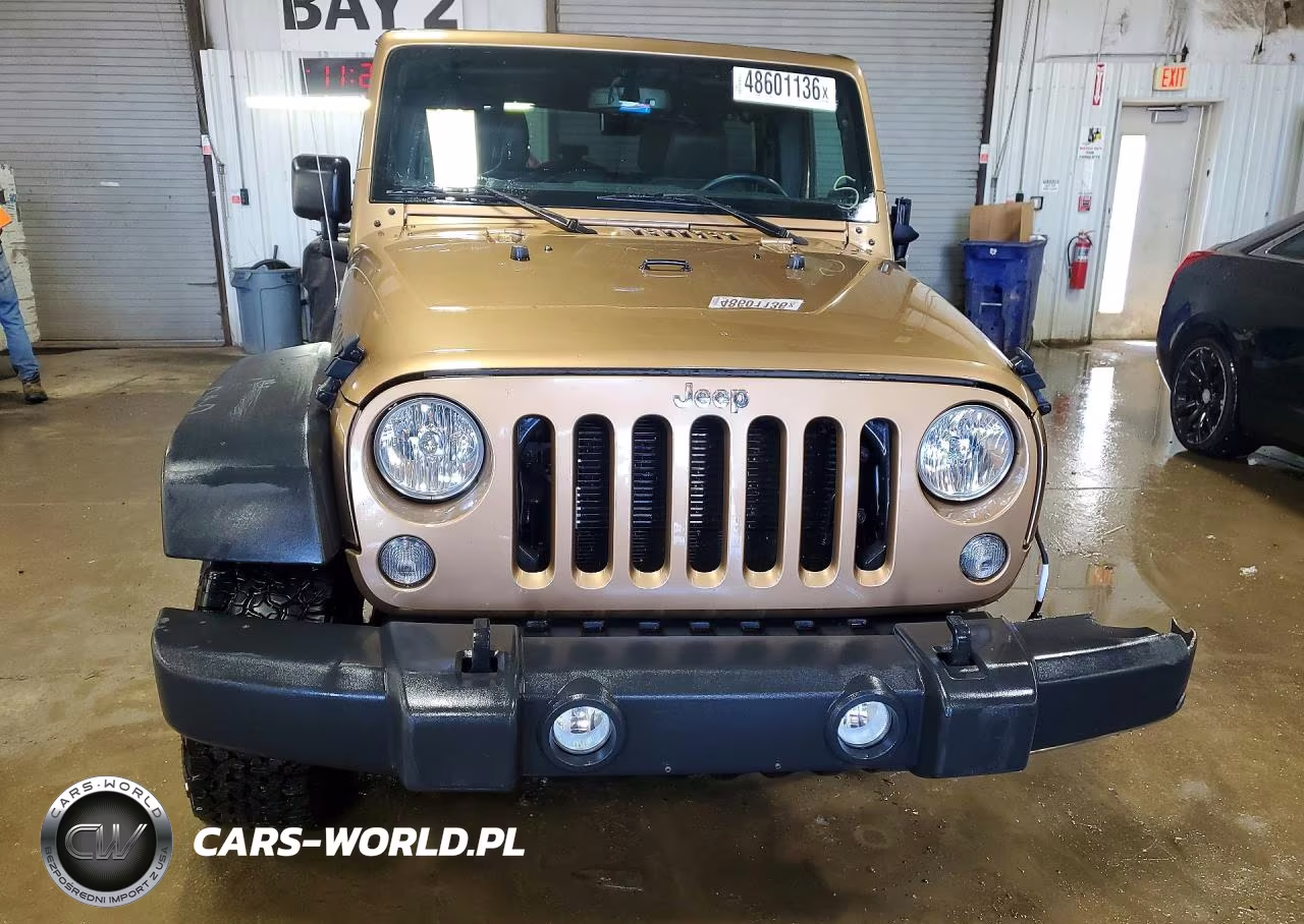 2015 Jeep Wrangler Unlimited Rubicon VIN:1C4HJWFG2FL675220 - 5