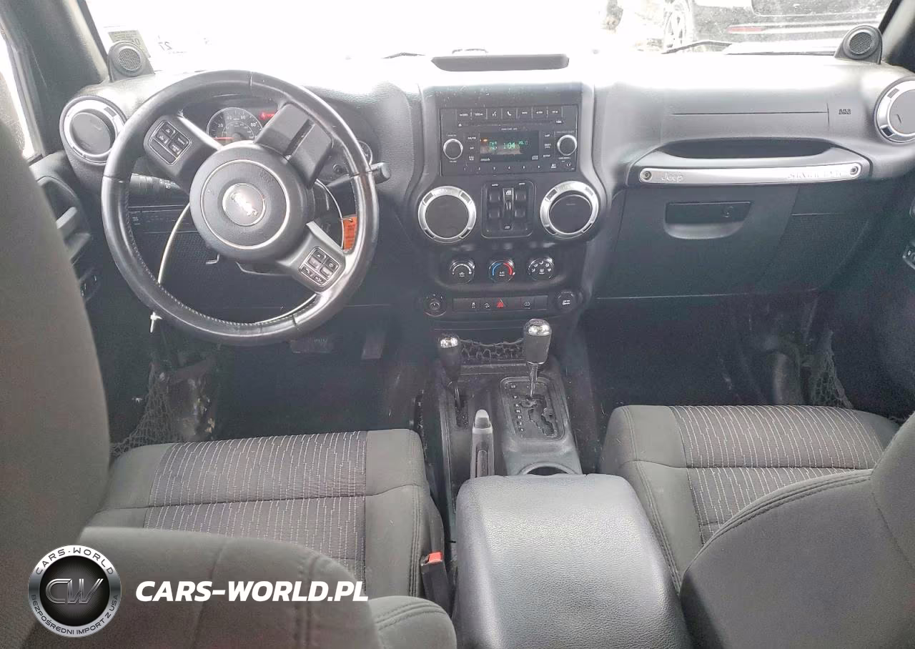 2011 Jeep Wrangler Unlimited Rubicon VIN:1J4BA6H14BL565420 - 8