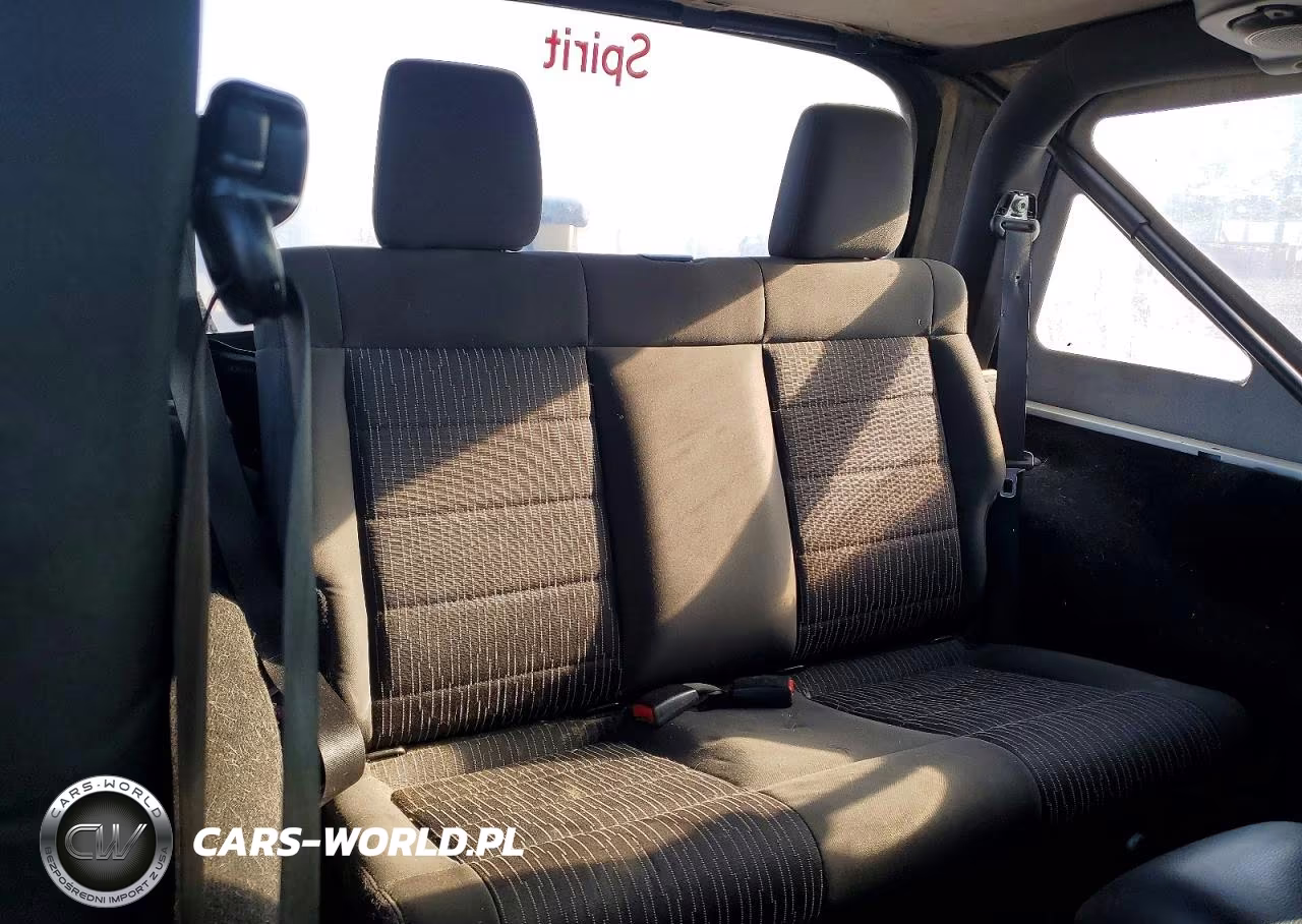 2011 Jeep Wrangler Sport VIN:1J4AA2D17BL619576 - 10