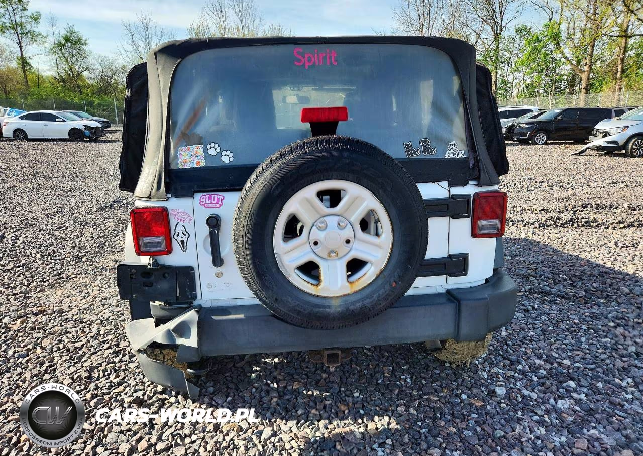 2011 Jeep Wrangler Sport VIN:1J4AA2D17BL619576 - 6