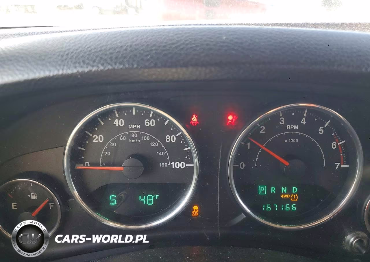 2011 Jeep Wrangler Sport VIN:1J4AA2D17BL619576 - 9