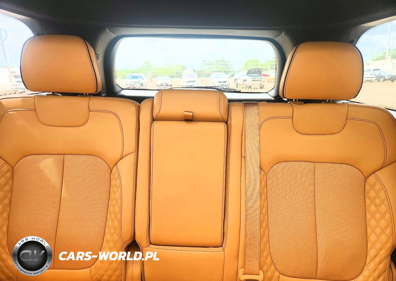 2023 Jeep Grand Cherokee Summit VIN:1C4RJGEG7P8740336 - 10
