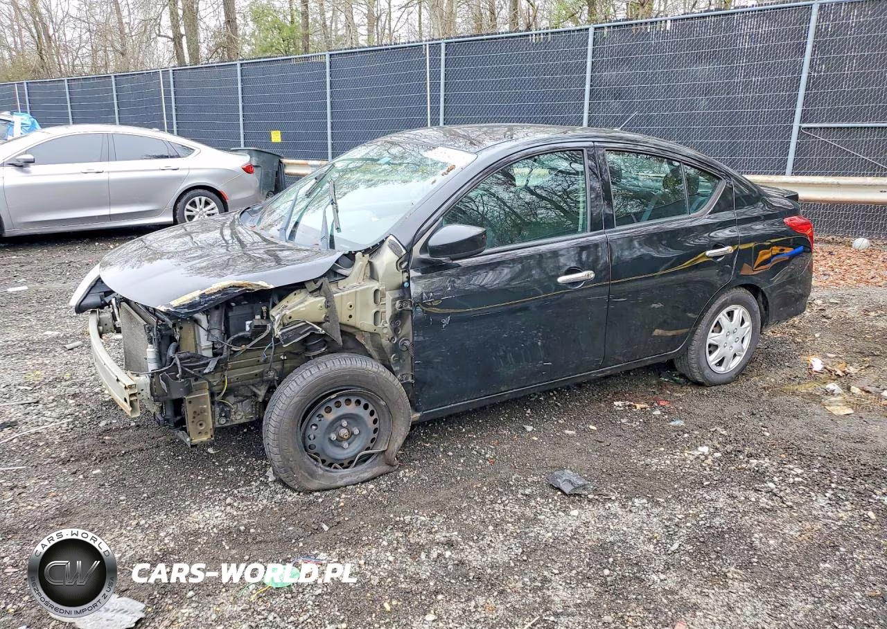 2019 Nissan Versa Sv