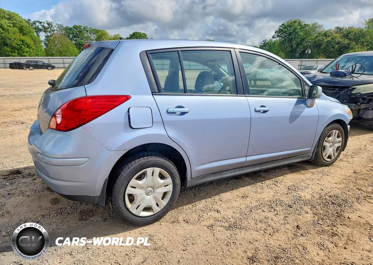 2010 Nissan Versa 1.8 S VIN:3N1BC1CP2AL463246 - 3