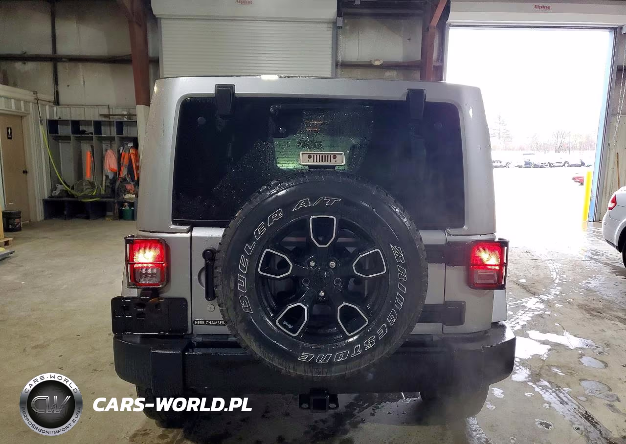 2018 Jeep Wrangler Unlimited Sahara VIN:1C4BJWEG2JL878379 - 6