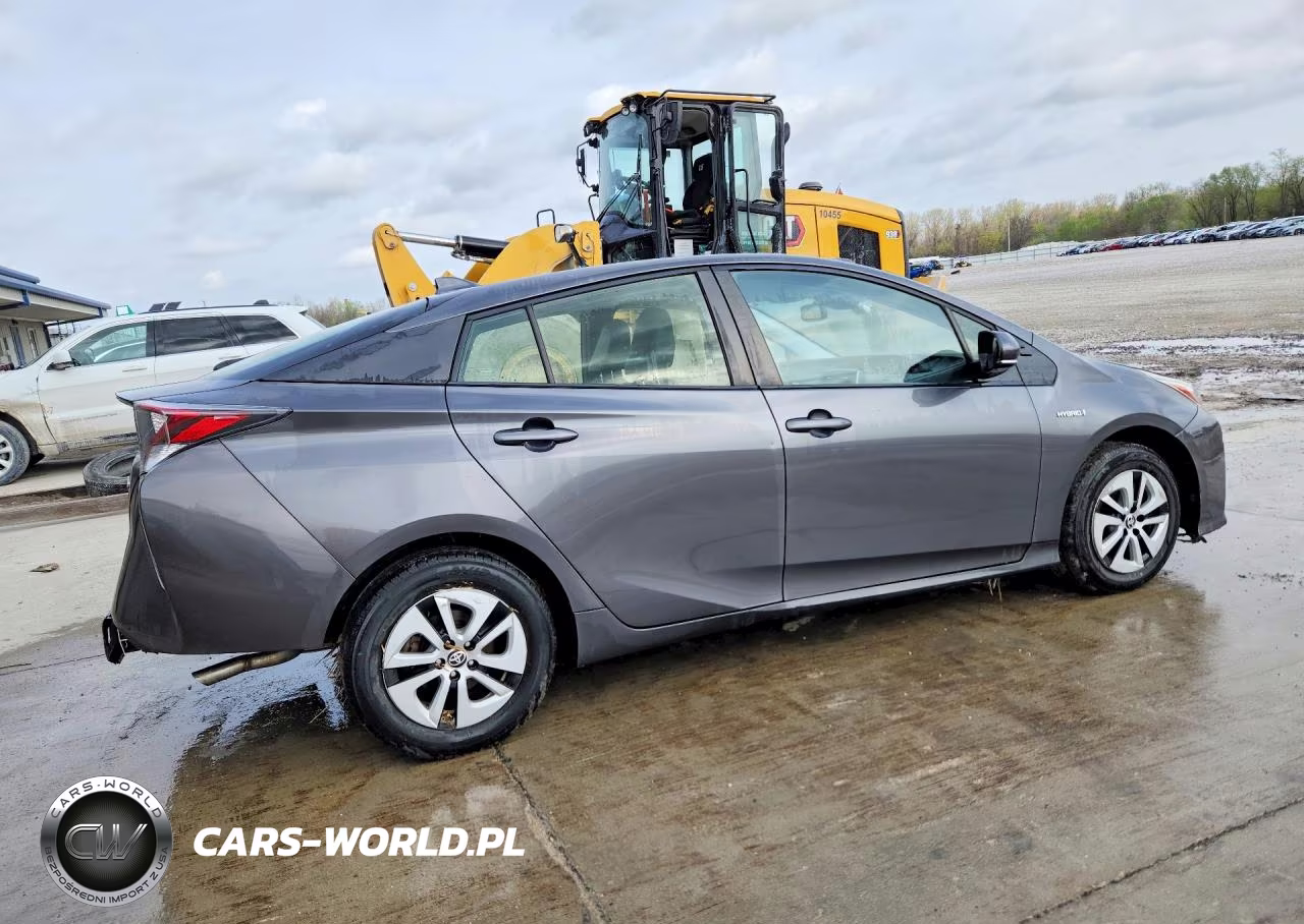 2017 Toyota Prius Four VIN:JTDKARFU4H3037695 - 3