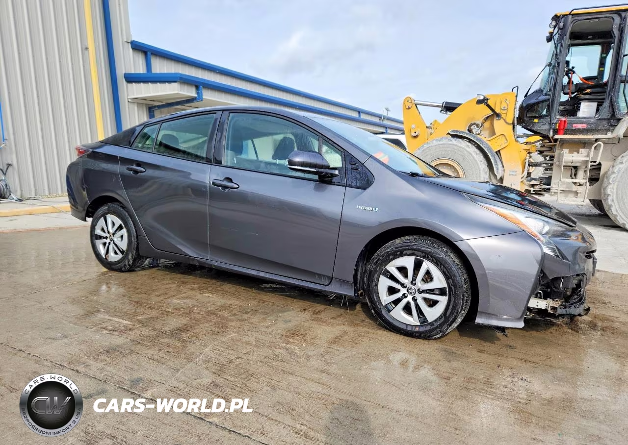 2017 Toyota Prius Four VIN:JTDKARFU4H3037695 - 4