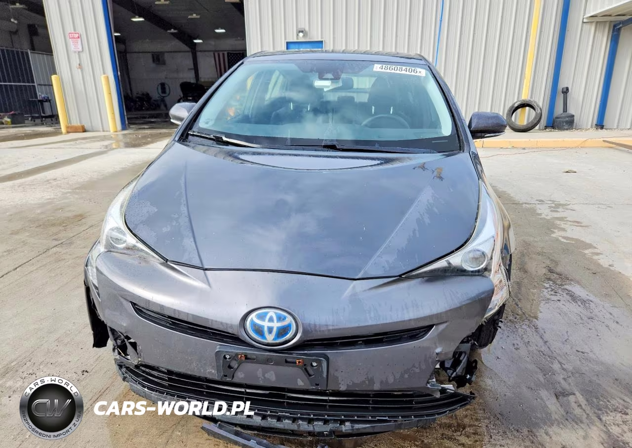 2017 Toyota Prius Four VIN:JTDKARFU4H3037695 - 5