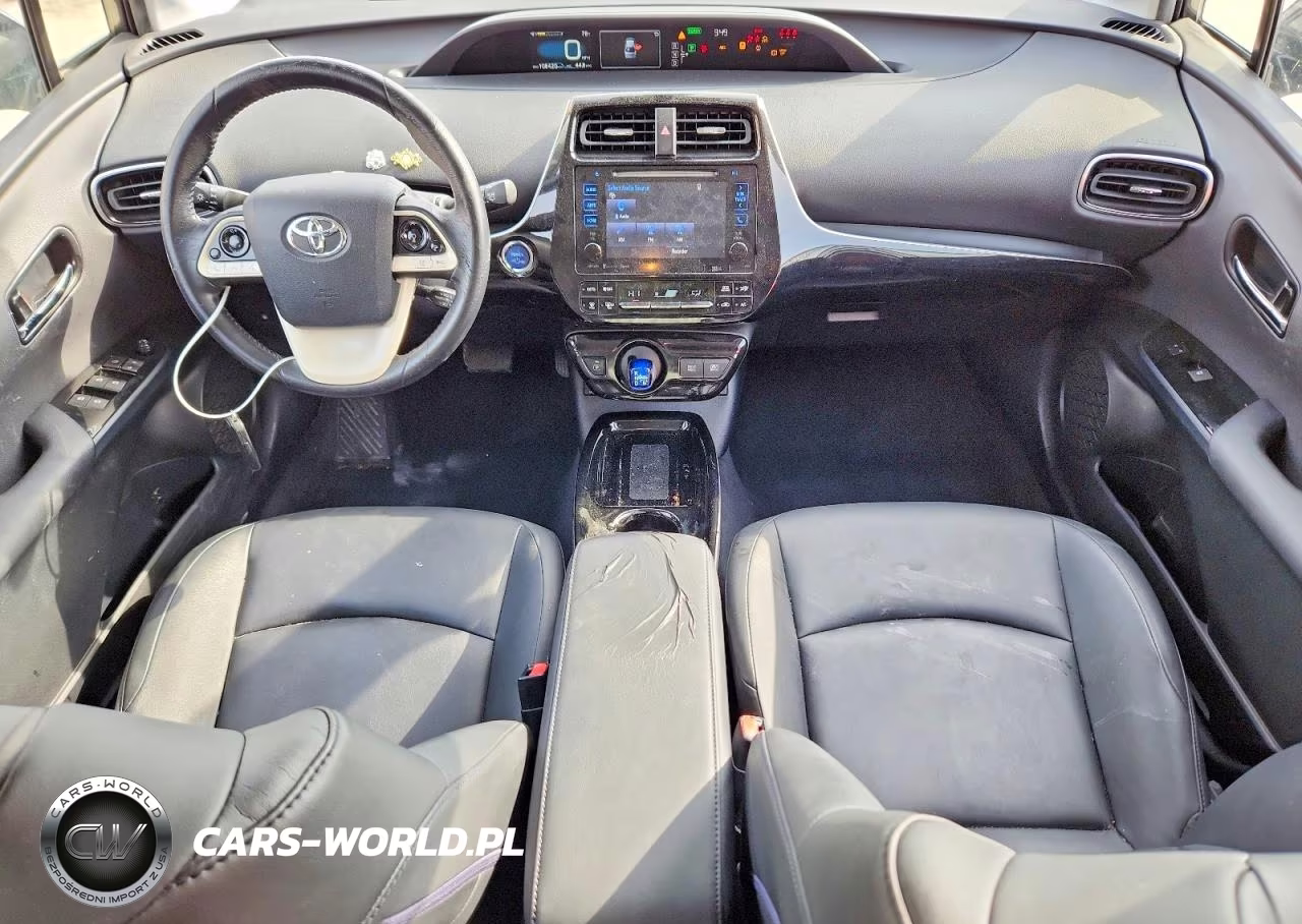 2017 Toyota Prius Four VIN:JTDKARFU4H3037695 - 8