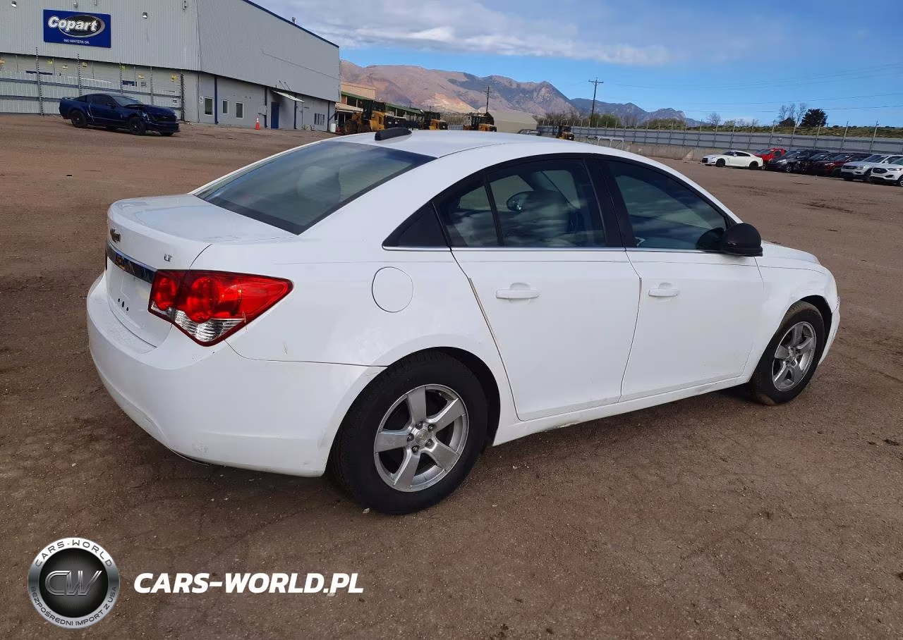 2015 Chevrolet Cruze Lt VIN:1G1PC5SB6F7137406 - 3