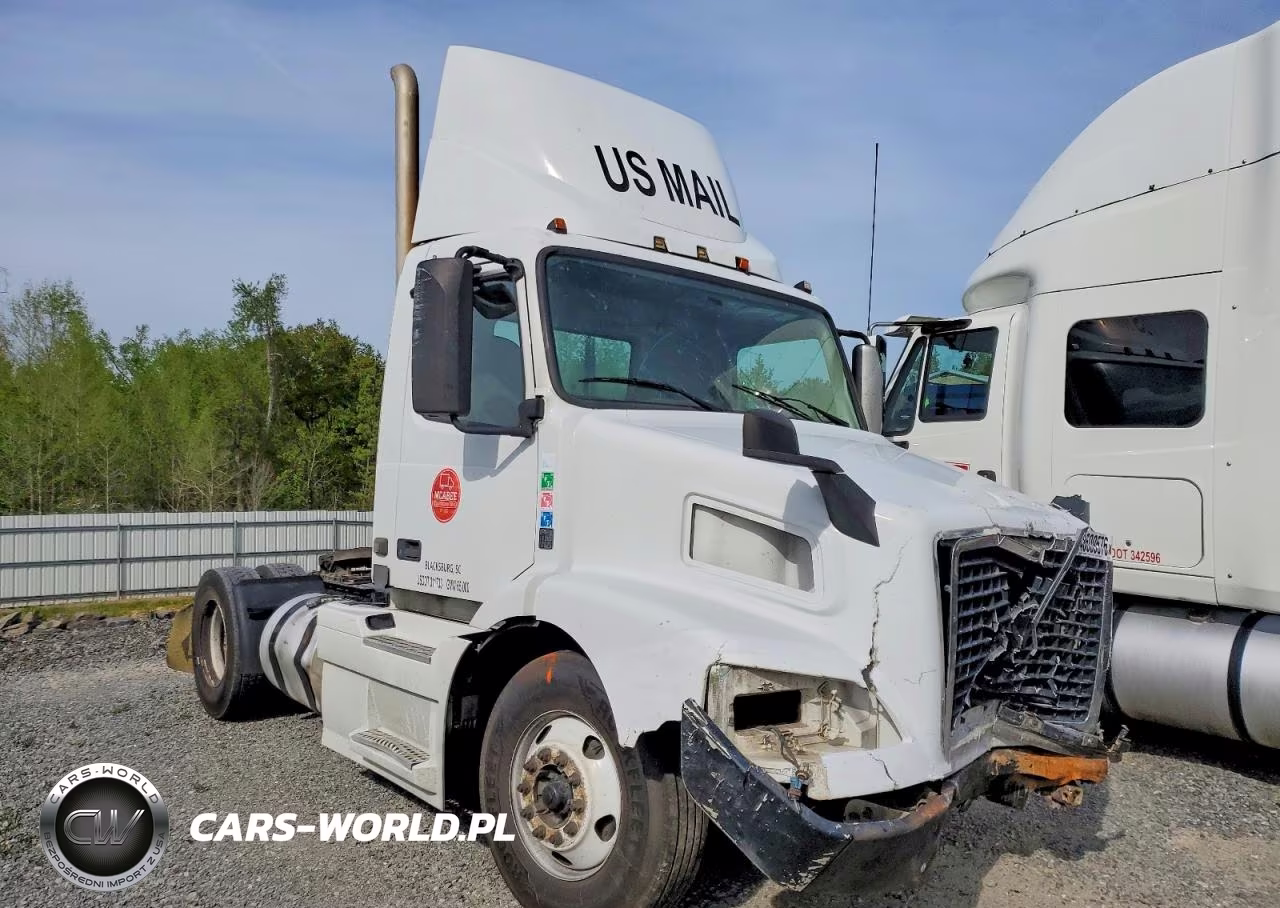 2016 Volvo Vnm Semi Truck