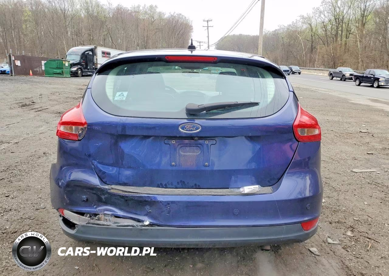 2017 Ford Focus Titanium VIN:1FADP3N25HL338616 - 6