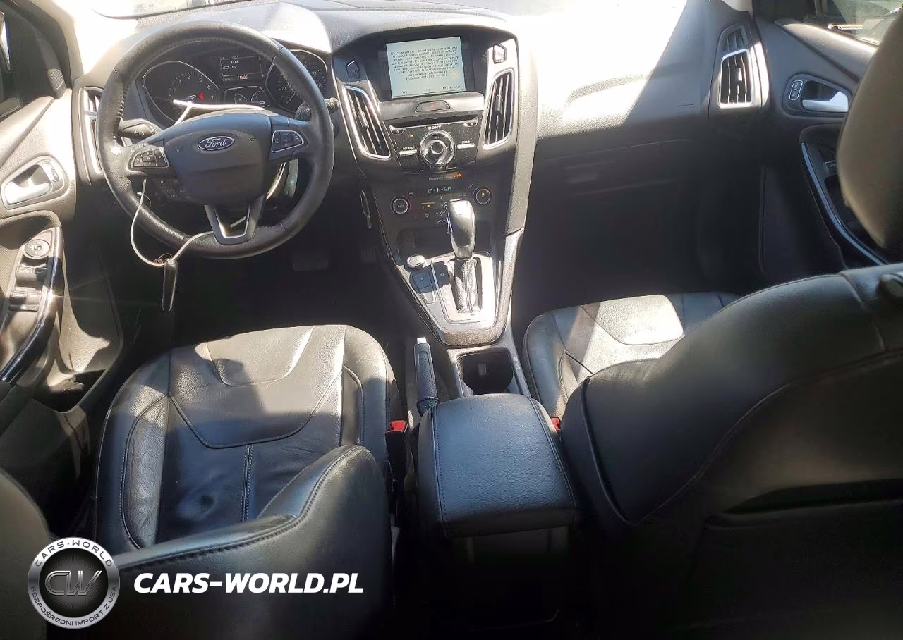 2017 Ford Focus Titanium VIN:1FADP3N25HL338616 - 8