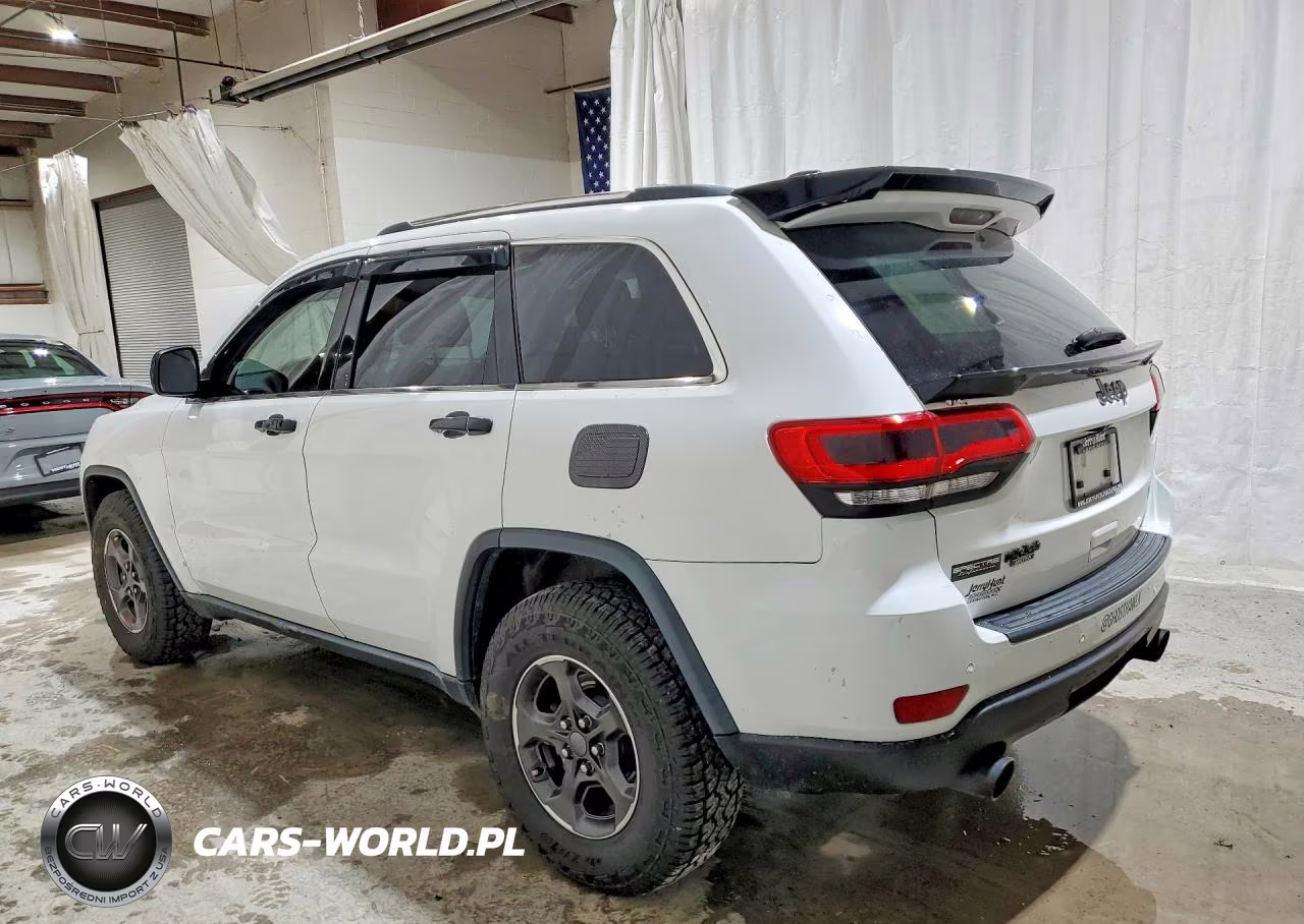 2017 Jeep Grand Cherokee Laredo VIN:1C4RJFAG3HC706988 - 2