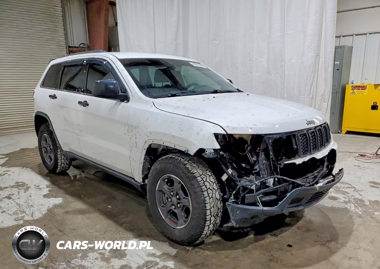 2017 Jeep Grand Cherokee Laredo VIN:1C4RJFAG3HC706988 - 4