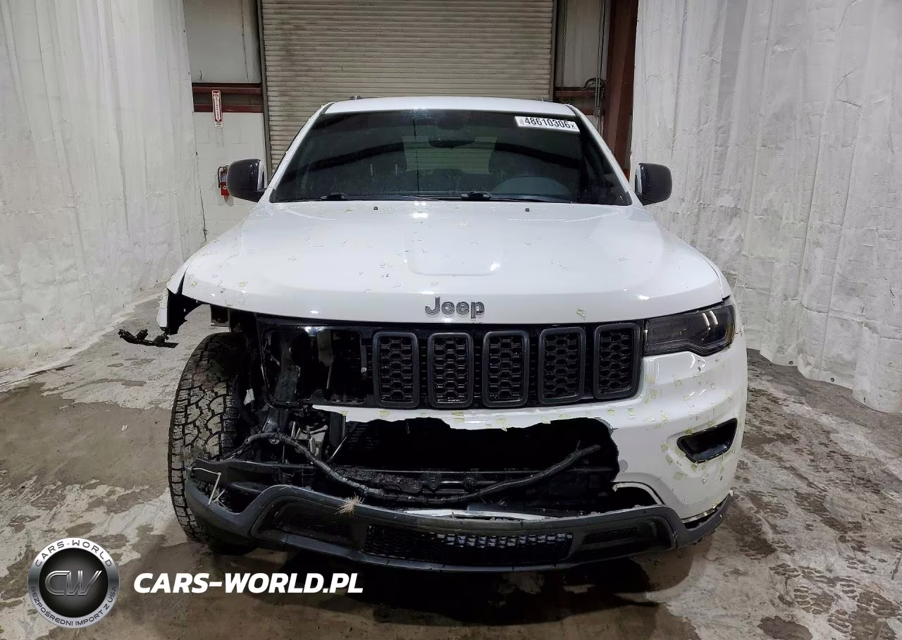 2017 Jeep Grand Cherokee Laredo VIN:1C4RJFAG3HC706988 - 5