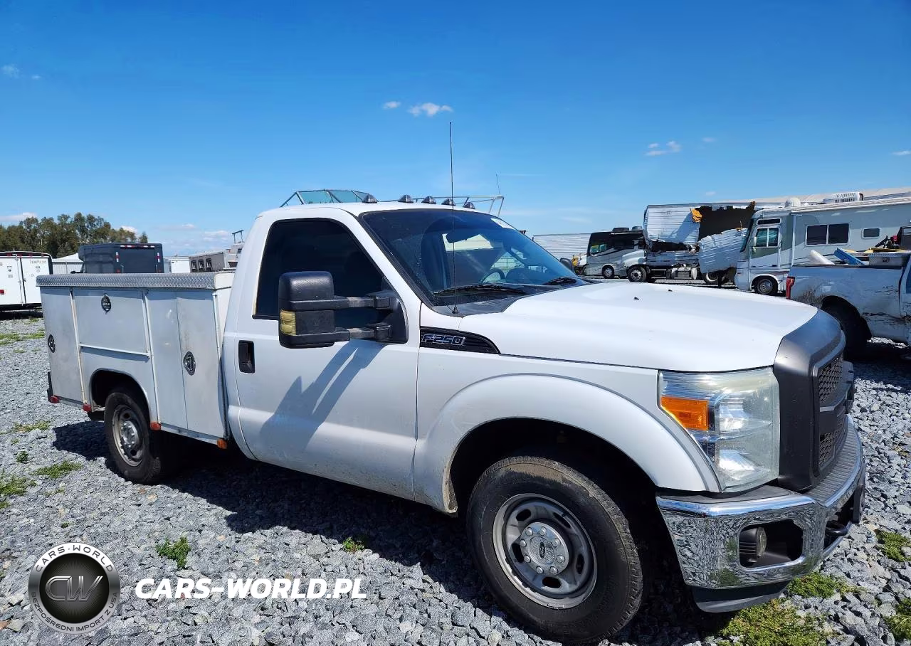 2012 Ford F250 Super Duty Utility - Service Truck VIN:1FTBF2A63CEB86162 - 4