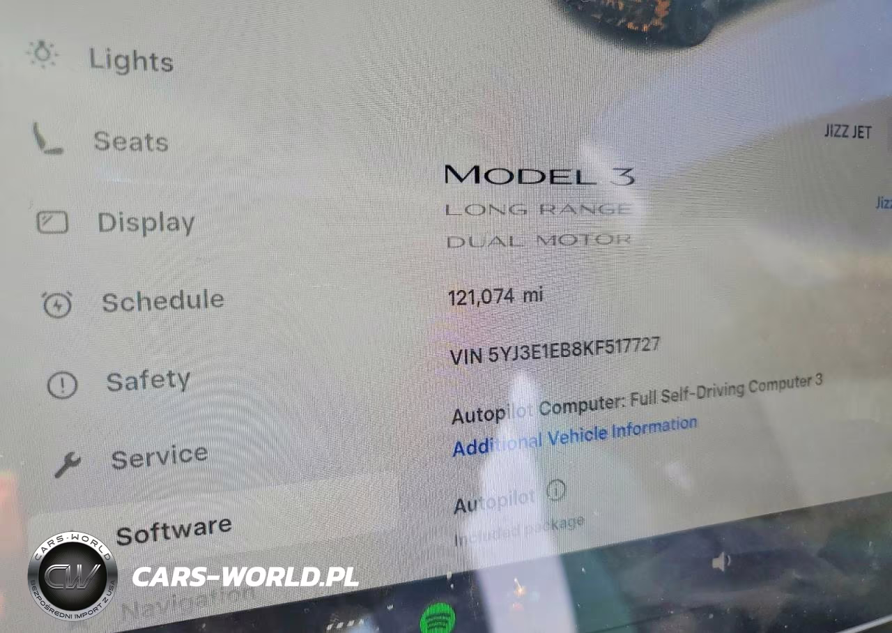 2019 Tesla Model 3 VIN:5YJ3E1EB8KF517727 - 9