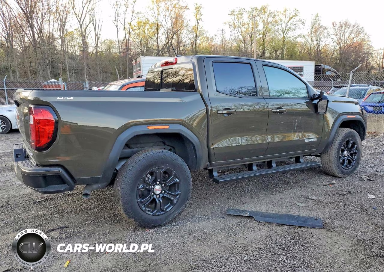 2024 GMC Canyon Elevation VIN:1GTP6BEKXR1152068 - 3