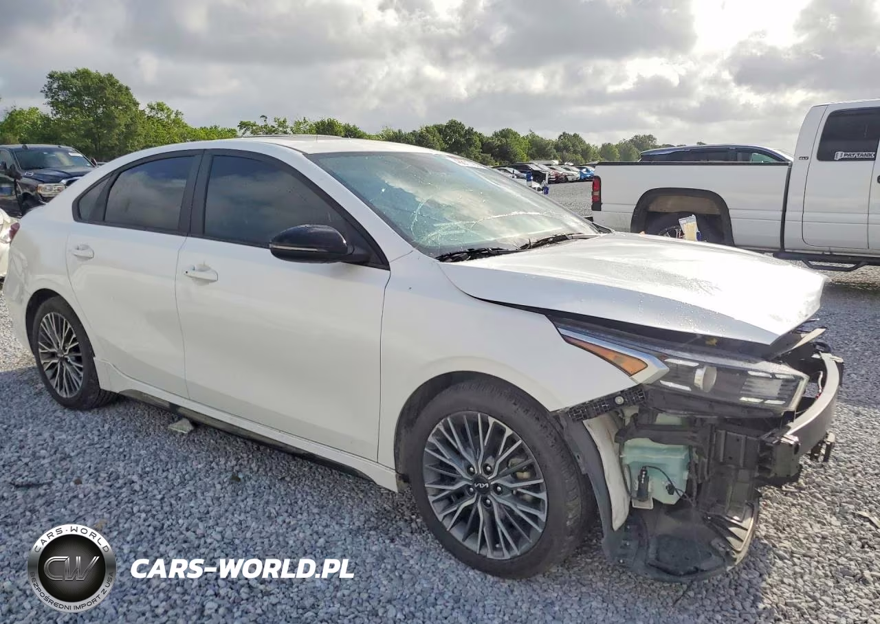 2024 Kia Forte Gt Line VIN:3KPF54AD9RE819937 - 4